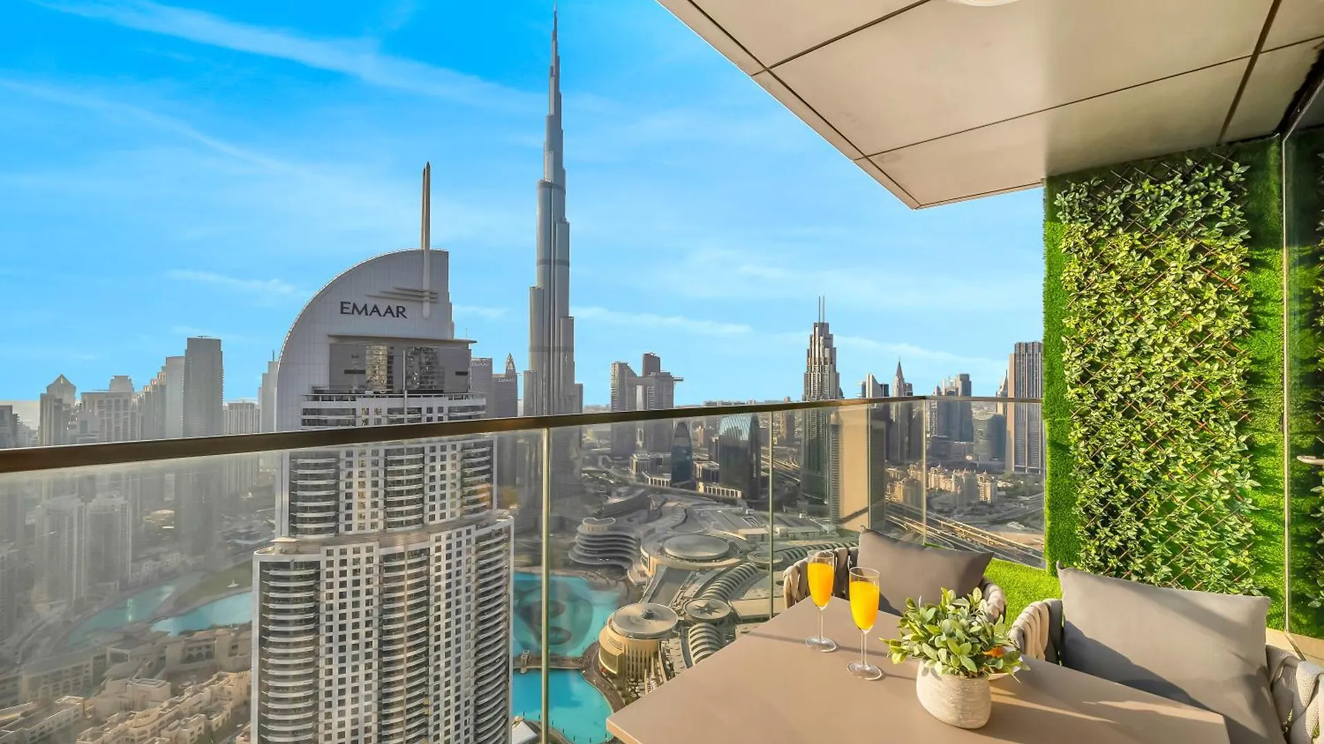 Stunning 2Br-Burj View -Connected To Dubai Mall contacts